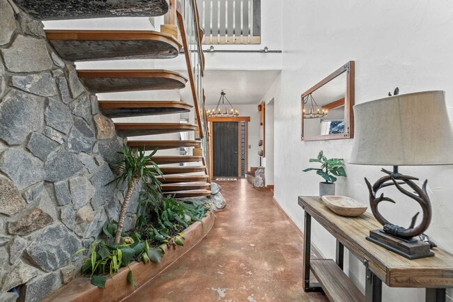 Building Photo - 84 Arcturus Dr