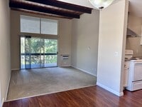 Building Photo - 1591 Ellis St