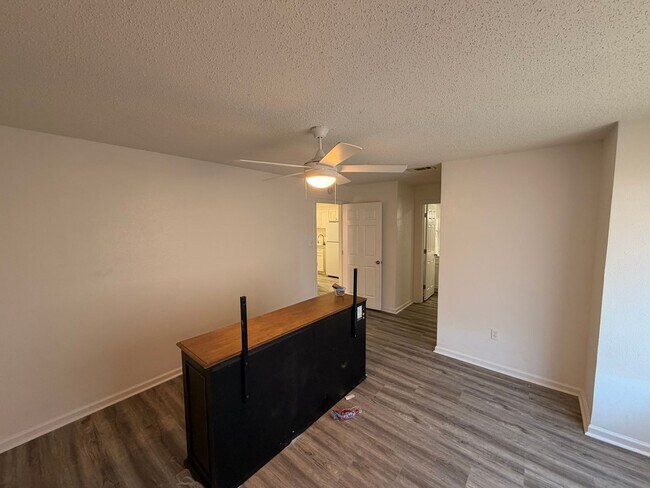 Building Photo - 109 Limoges St