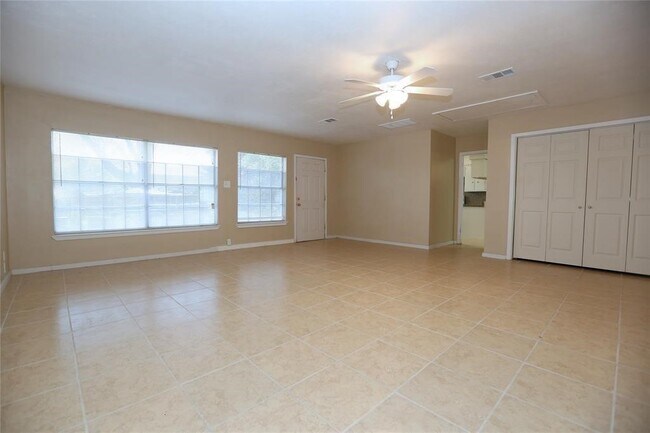 Building Photo - 903 Mabry St