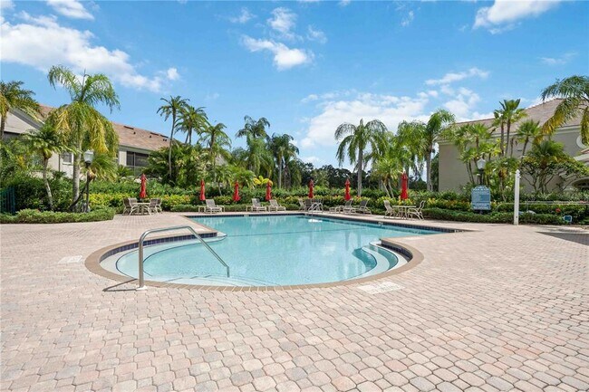 Building Photo - 5290 Descanso Ct