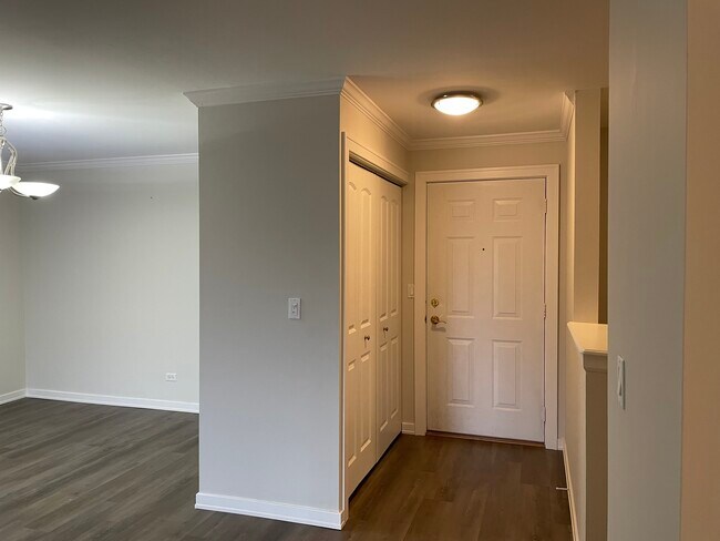 Front Entrance - 375 W Winchester Rd