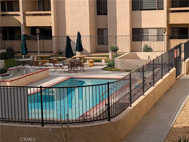 Building Photo - 301 N Ford Ave