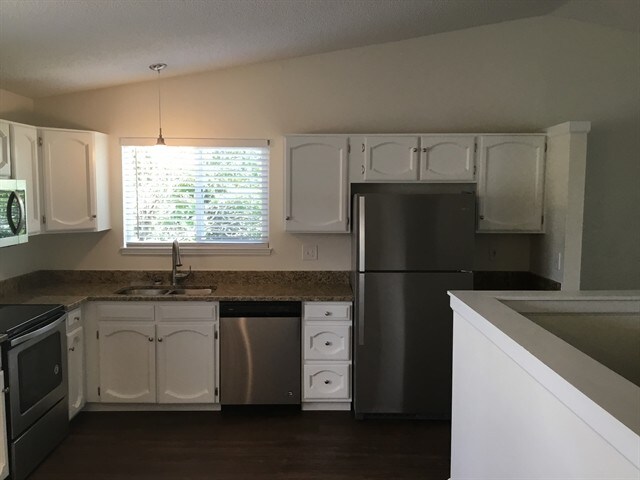 Building Photo - 2754 S Uravan St