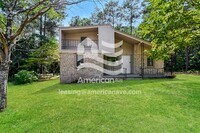 Building Photo - 130 Pinestraw Cir