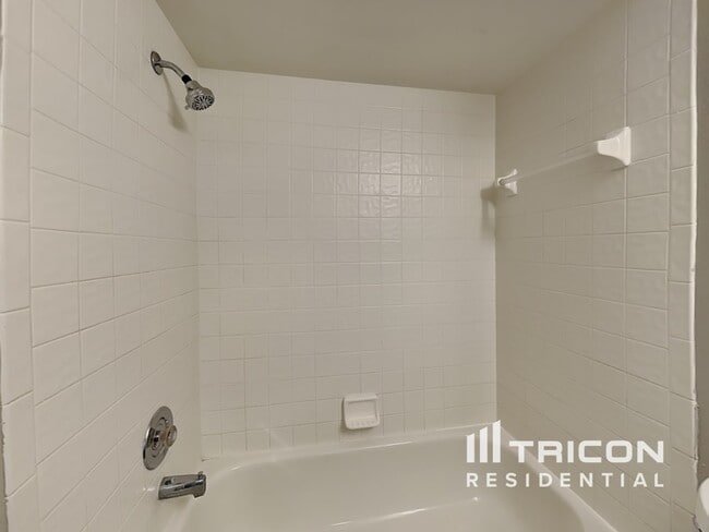Building Photo - 3610 Blechnum Fern Ln