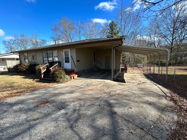 Building Photo - 3/2 House in Jamestown/Lindale $1,495
