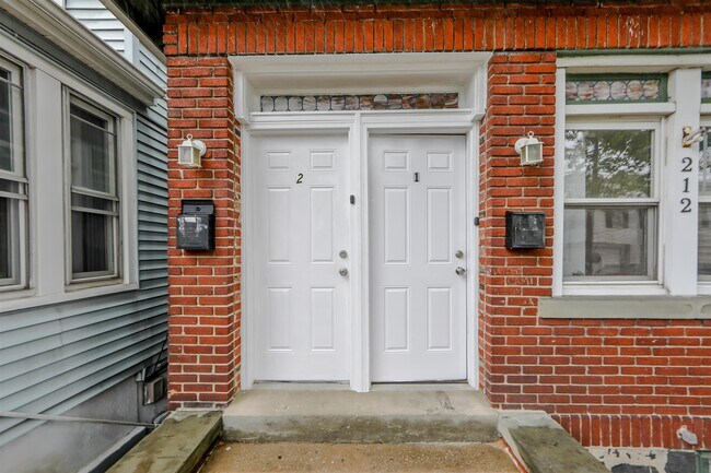 Building Photo - 212 69th St