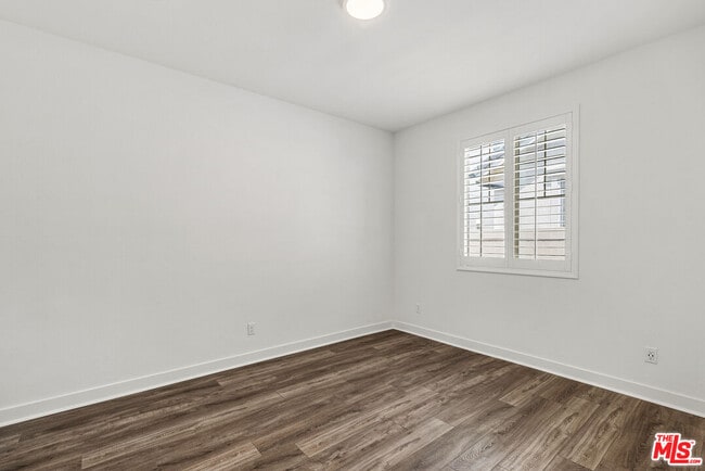 Building Photo - 12379 Primrose Ave