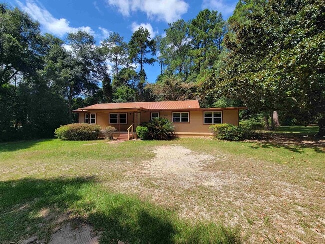 Building Photo - 1526 Highland Dr