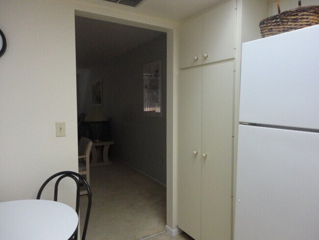 Building Photo - NEW PRICE! Small dog allowed.