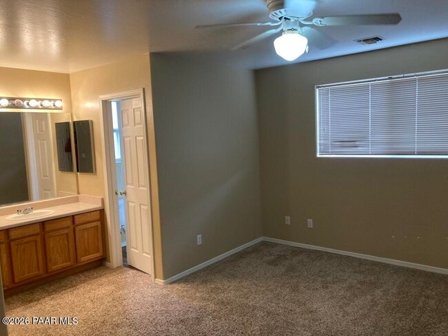 Building Photo - 8424 E Stevens Dr