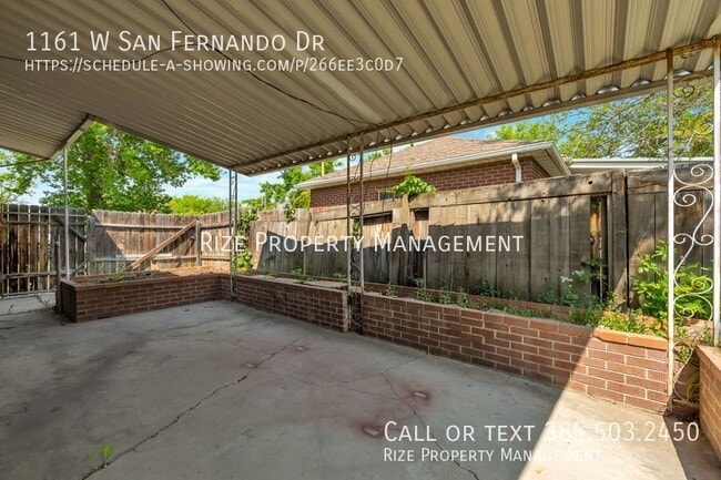 Building Photo - 1161 San Fernando Dr