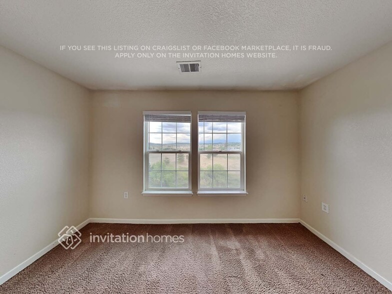 Building Photo - 1466 Nemrick Pl