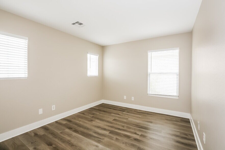 Building Photo - 8433 Warthen Meadows St