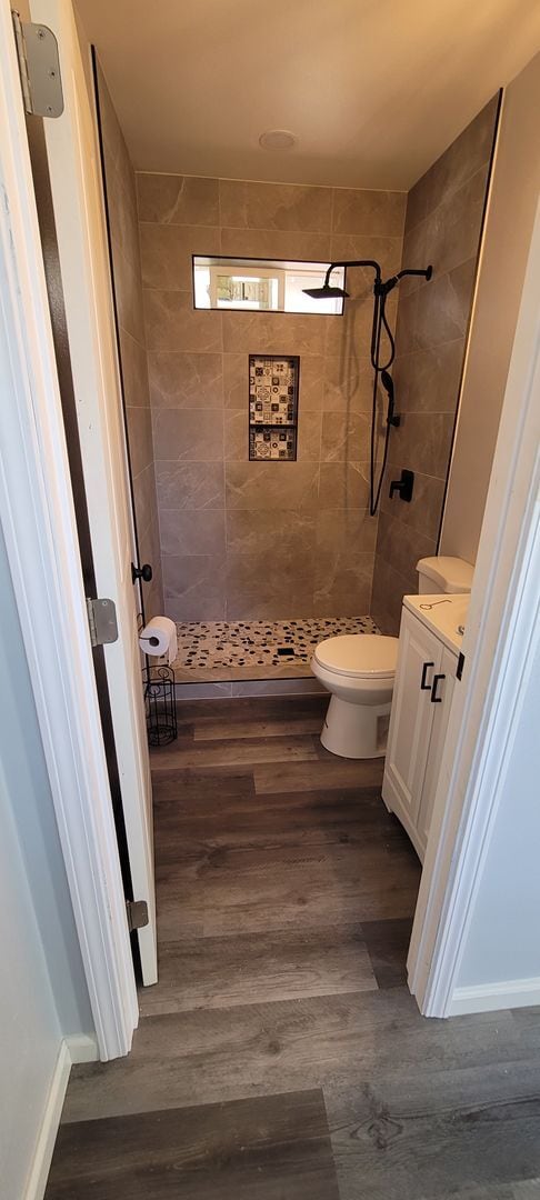 Building Photo - Ohana in Wailuku-Available Now!
