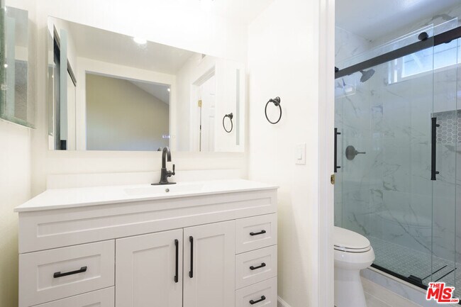 Building Photo - 13321 Meyer Rd