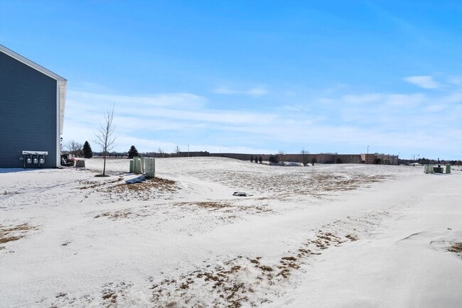 Building Photo - 1124 Gillespie Ln