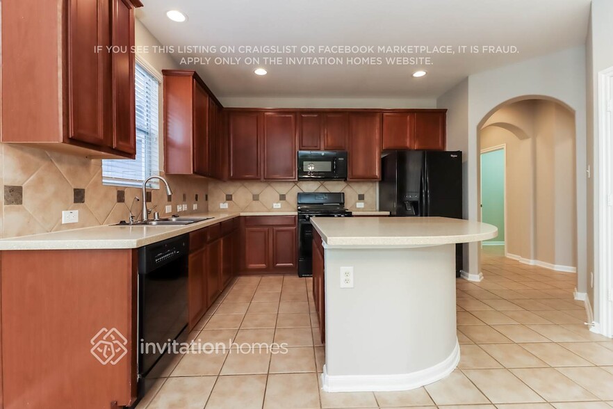 Building Photo - 51 Marblewood Pl