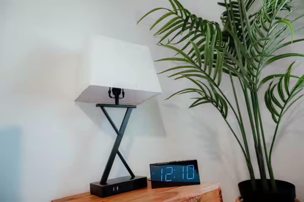 Building Photo - 1011 E Wintergreen Rd