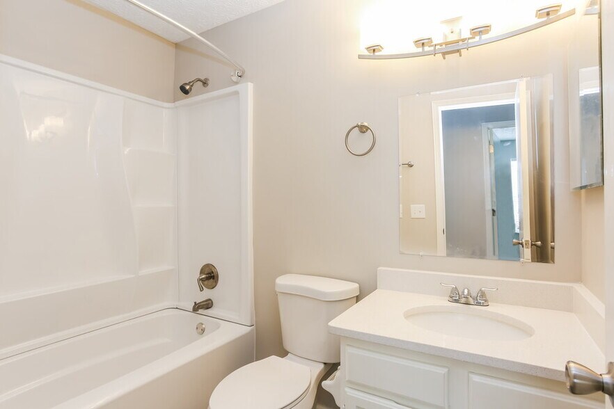 Building Photo - 2980 Moyer Ln