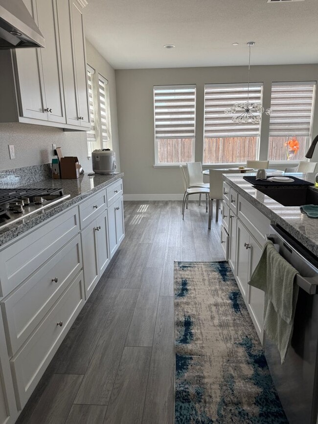 Building Photo - Modern Coastal Living at The Dunes – Spacious 3 Bed + Loft + Office
