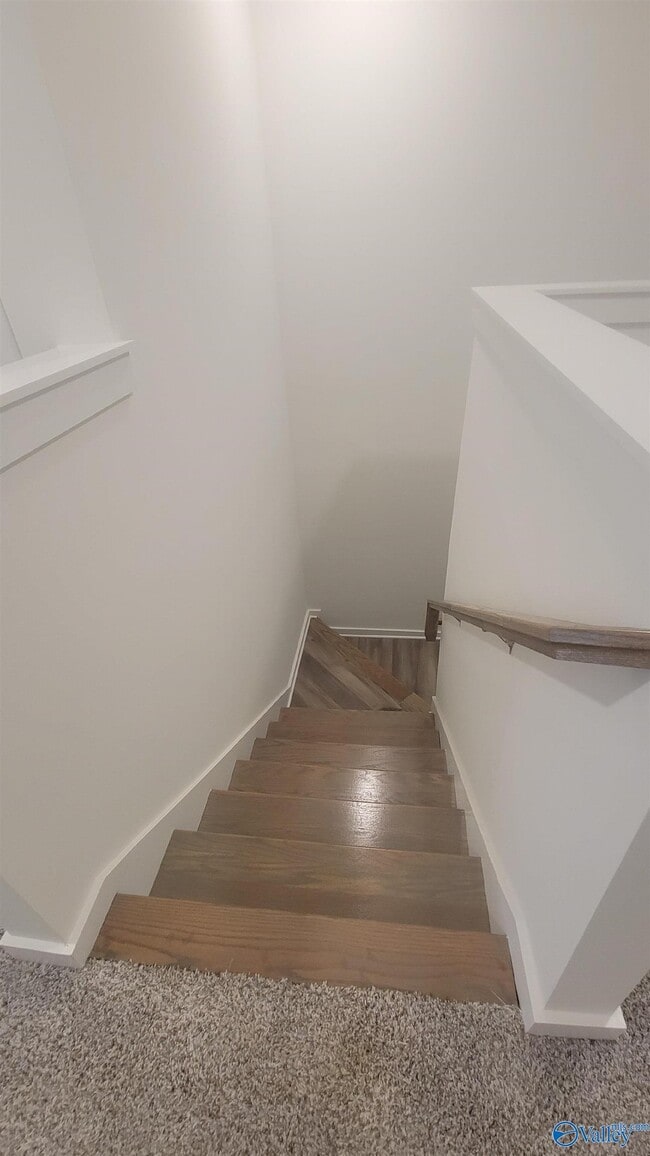 Building Photo - 7597 Discovery Pt Dr NW