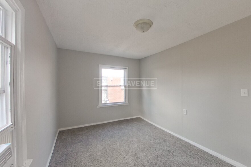 Building Photo - 3636 N Whittier Pl