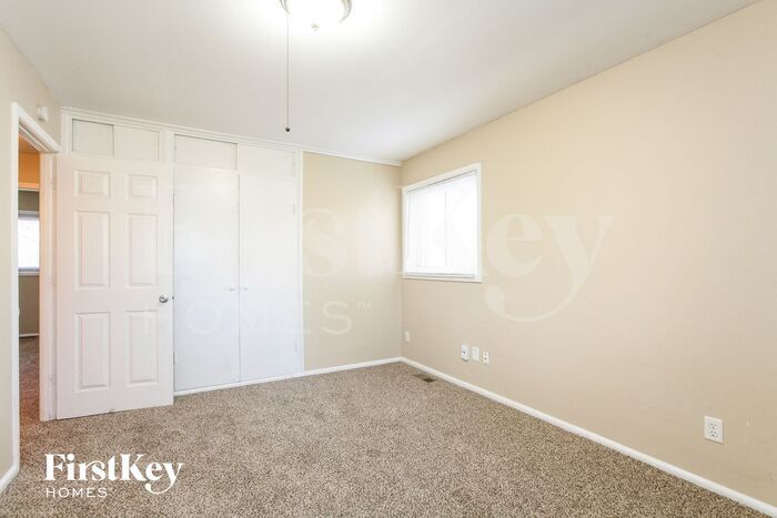 Building Photo - 8209 E 37th Pl