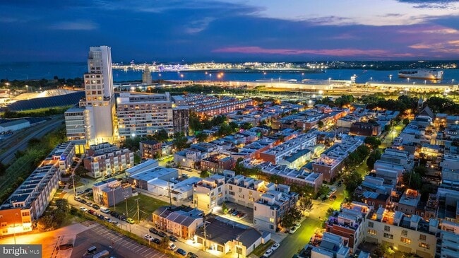 Building Photo - 1600 Beason St