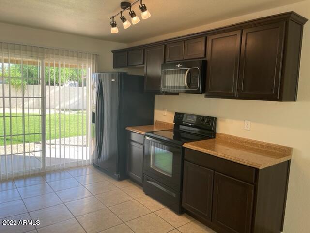 Building Photo - 14017 N 48th Ave