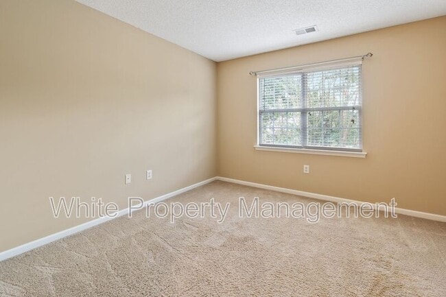 Building Photo - 12391 Paperbark Cir