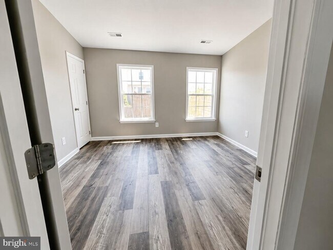 Building Photo - 17 Snead Drive.