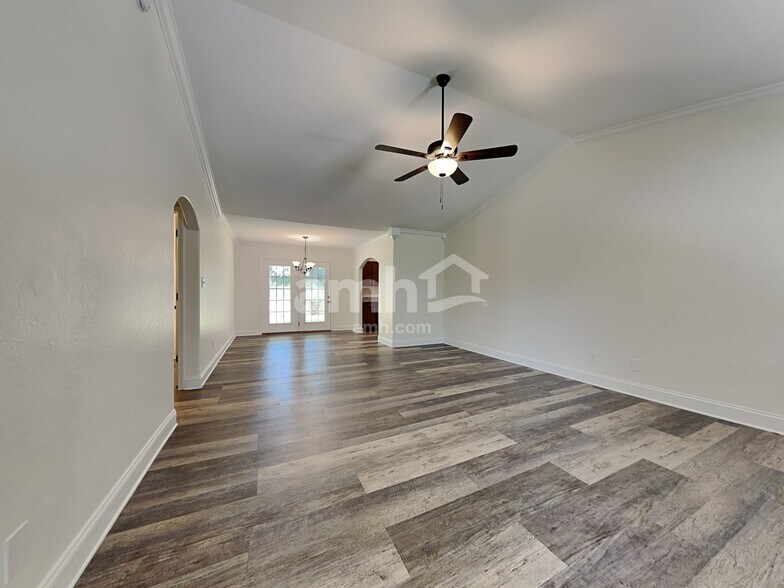 Building Photo - 7648 Applecross Rd