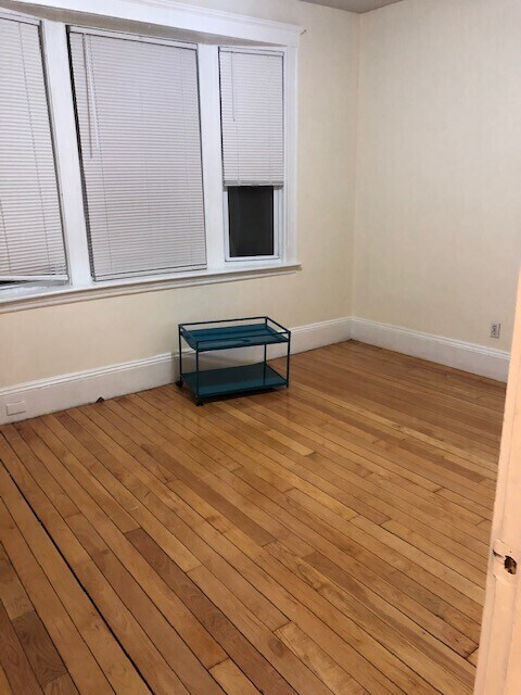 Building Photo - 277 Harvard St