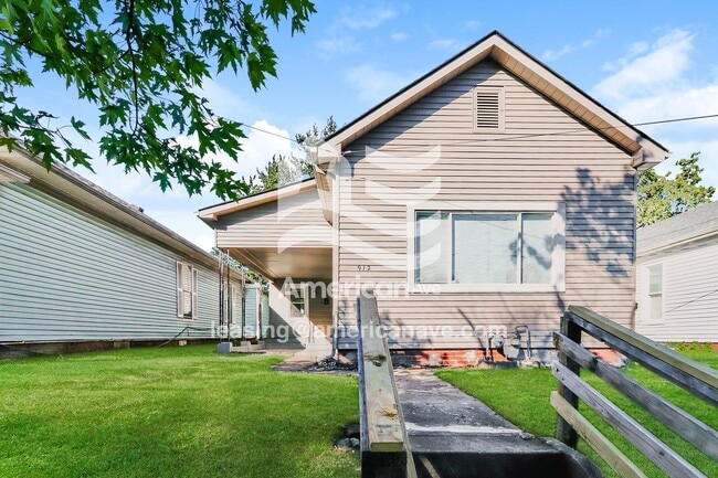 Building Photo - 912 Watt St