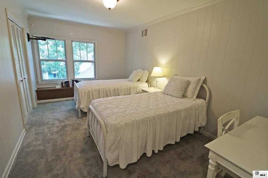 Building Photo - 601 Glenmar Ave