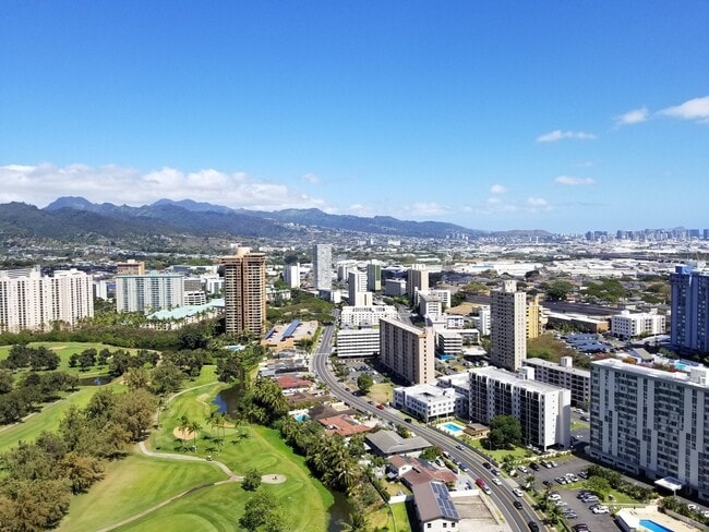 Building Photo - 2 bedroom, 2 bathroom, 2 parking @ Franklin Towers!!