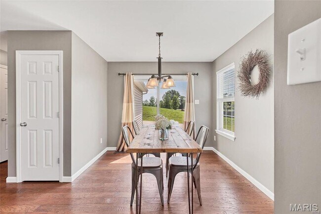 Building Photo - 201 Countryshire Dr