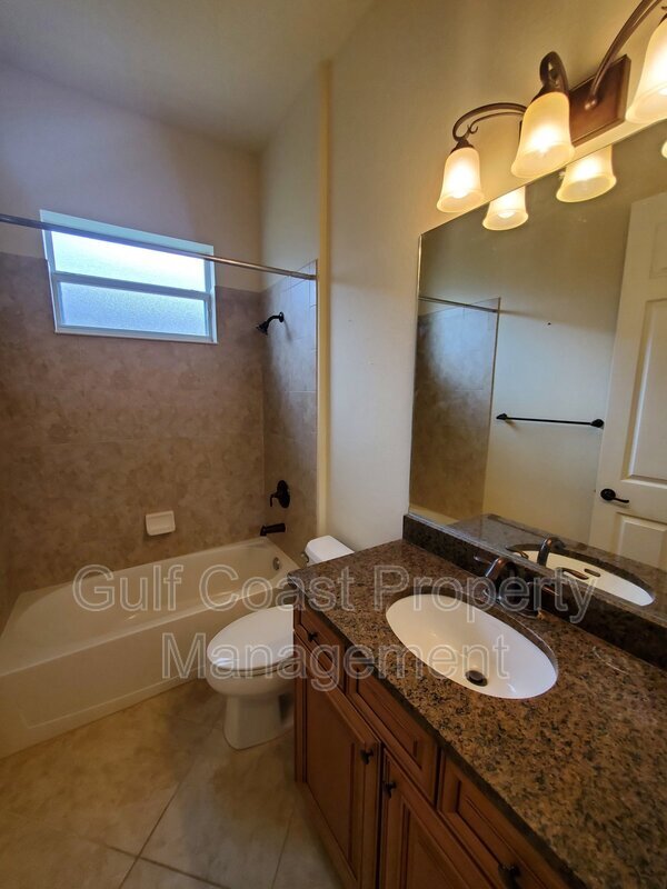 Building Photo - 8911 River Preserve Dr