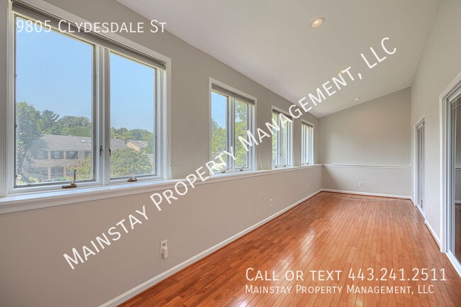 Building Photo - 9805 Clydesdale St