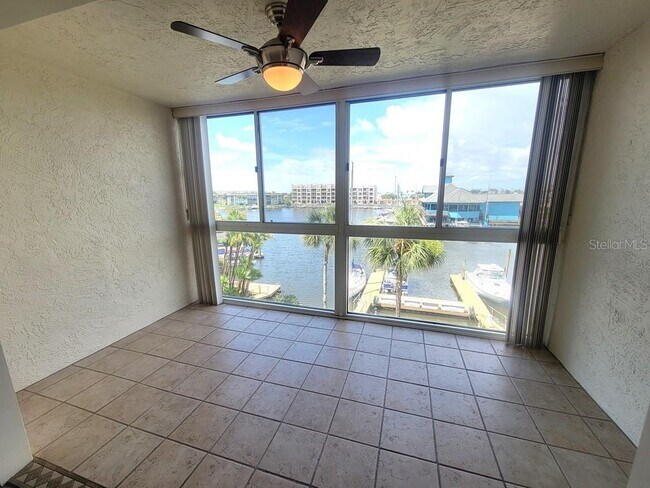 Building Photo - 311 Newport Dr