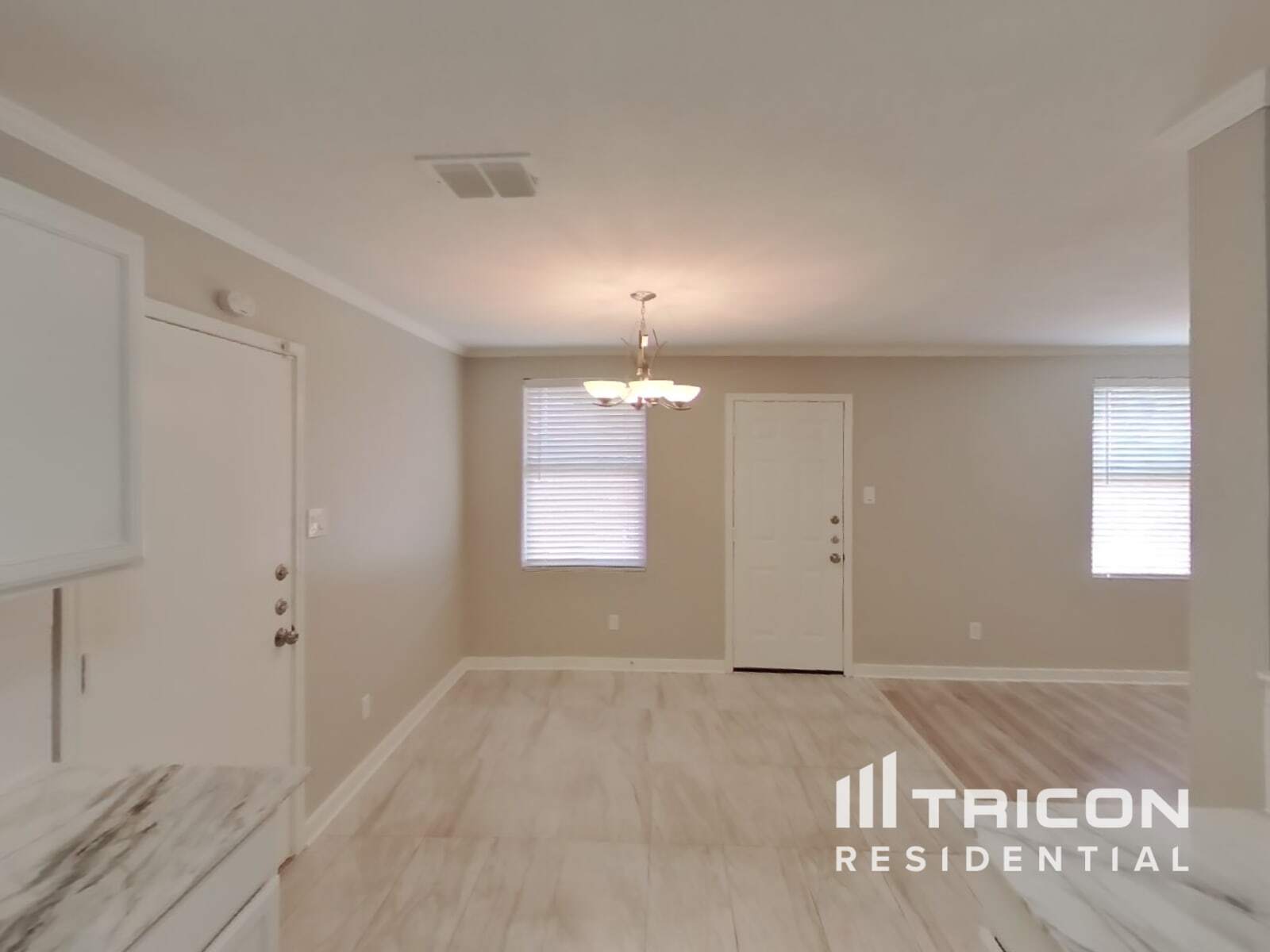 Building Photo - 3005 Deer Ridge Dr