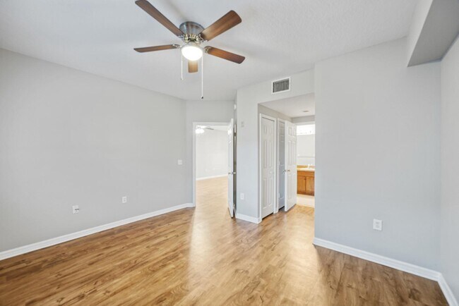 Building Photo - 9516 Amberdale Ct