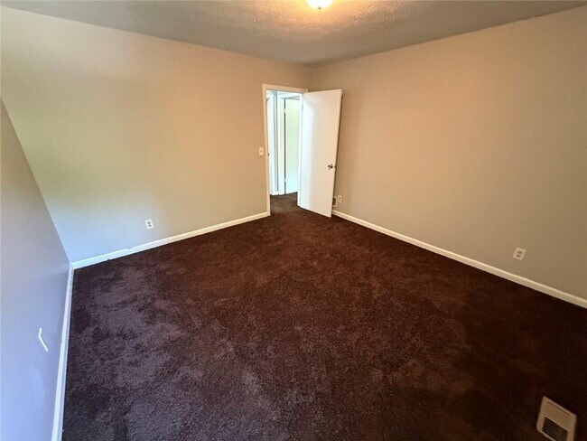 Building Photo - 1386 Williamsburg Ln
