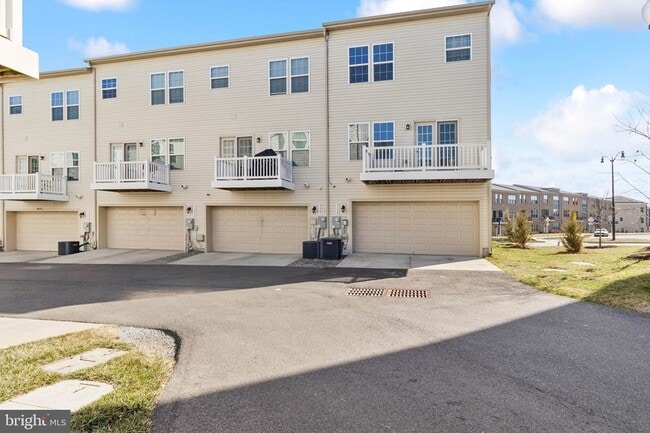 Building Photo - 5329 Woodyard Rd