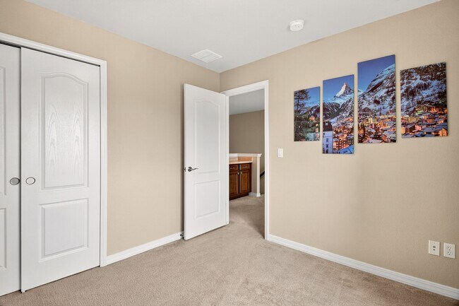 Building Photo - *Charming Gold Hill Mesa Townhome – 2 Bed ...