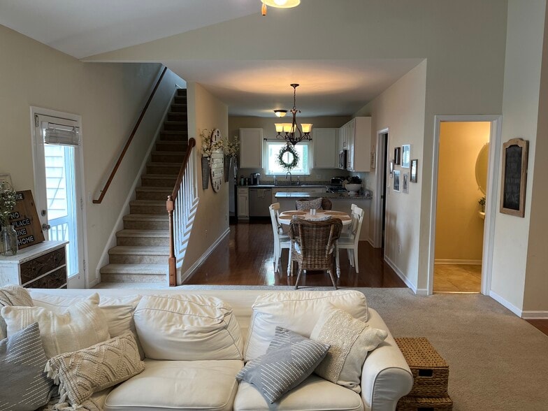 Building Photo - 1534 Liberty Pike