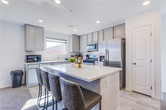 Building Photo - 5215 Lissome Lily Ct