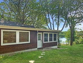 Building Photo - 22 The Pkwy